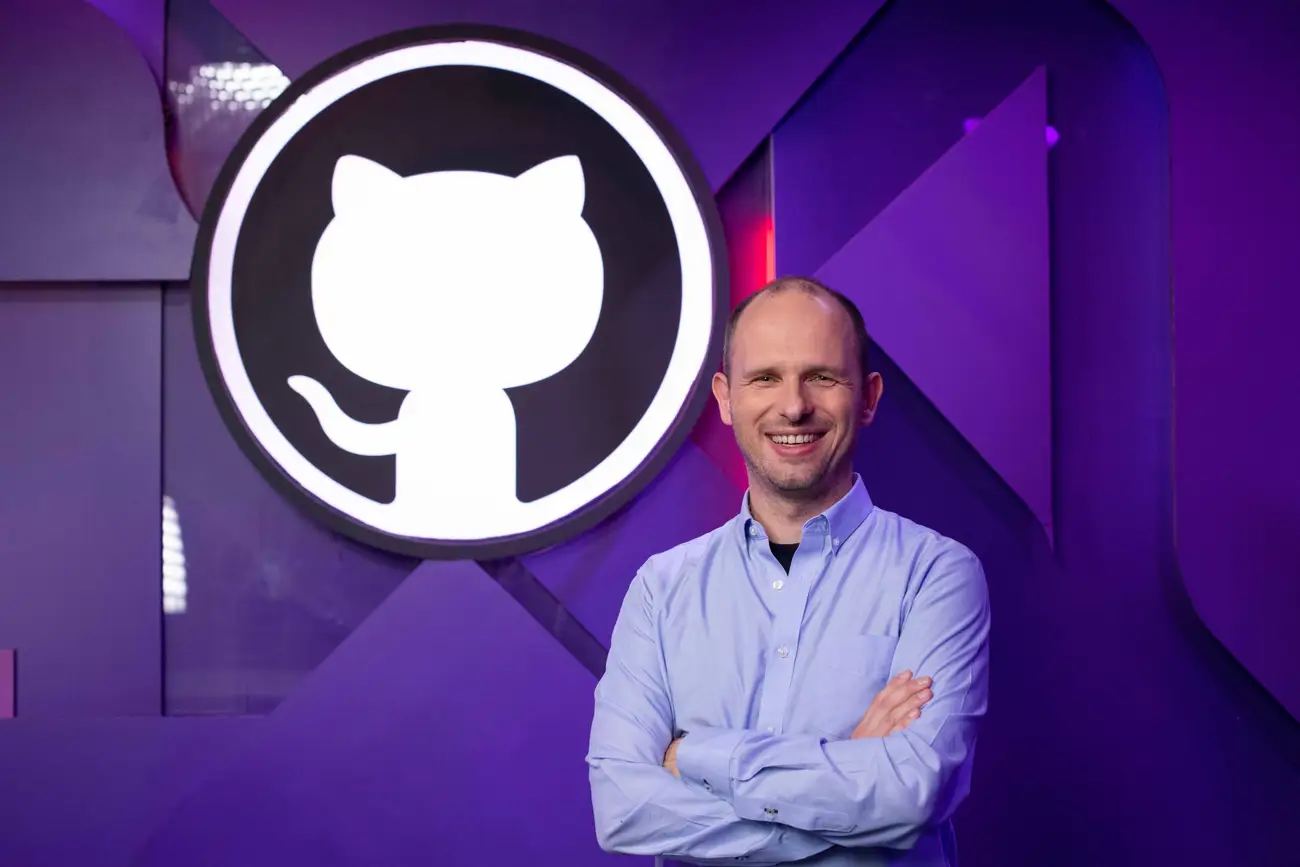 Гендиректор GitHub: «Програмування має стати основним предметом в школах»