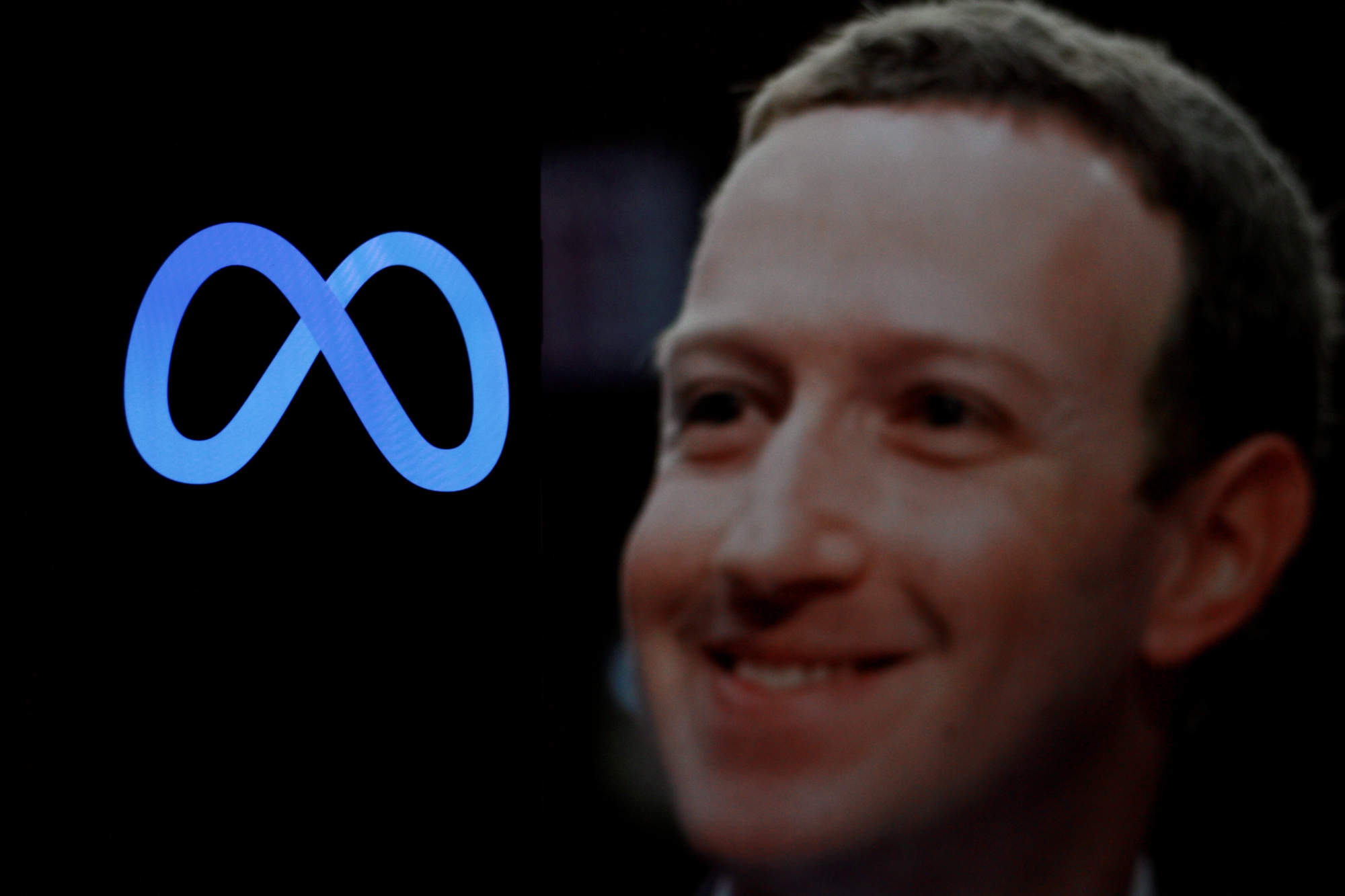 Facebook намагається виманити дані для свого ШІ з вашої галереї і ще не опублікованих фото