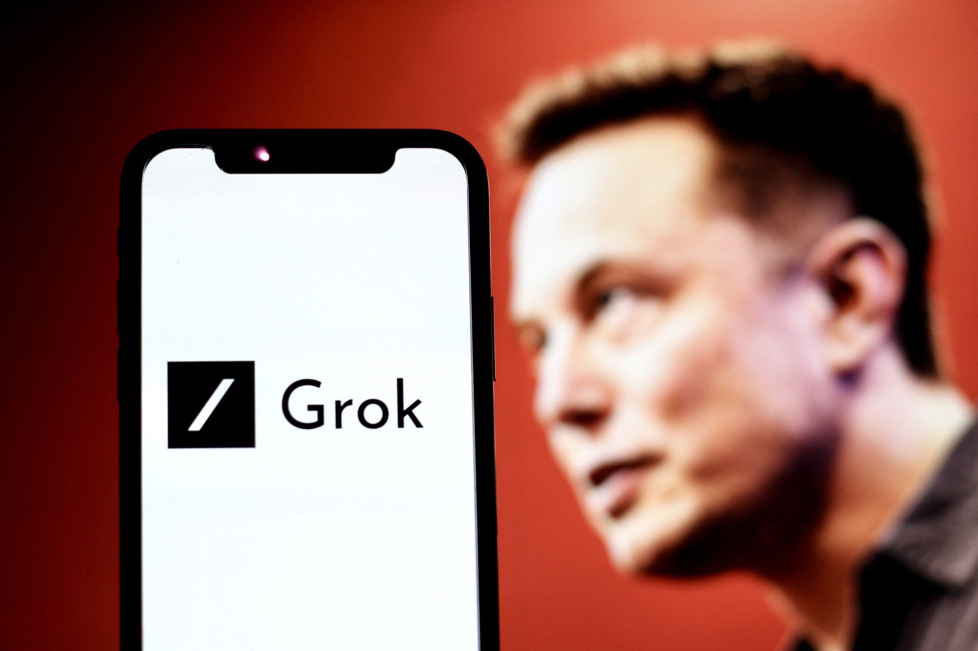 Ілон Маск хотів, щоб розробники Grok дали чатботу «власні обличчя» — витік внутрішнього листування